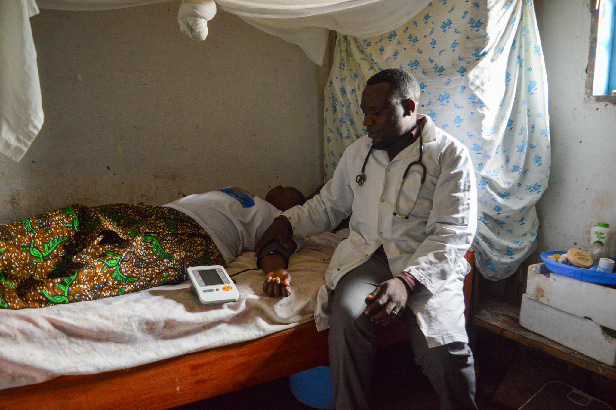 Closed Clinics, Empty Shelves: Patients Struggle as War Unravels Lubero’s Health Care System