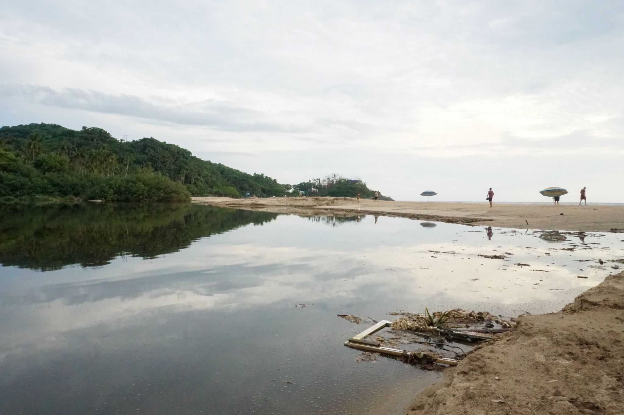 What’s That Stench? Something Stinks in One of Mexico’s Popular Destinations