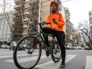 Venezuelan Engineers Flee to Argentina but Find Few Jobs Await