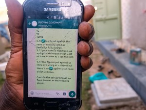 As Holidays Approach, Trend of Requesting Money on WhatsApp Provokes Etiquette Debate