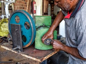 Frequent Power Shortages Lead Zimbabweans to Seek Alternative Energy Sources