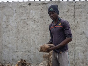 Suspicion Greets Returning Migrants During Pandemic