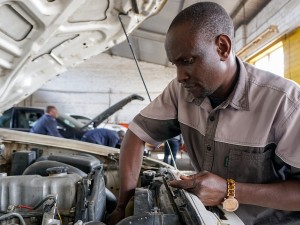 Zimbabwe’s Fuel-Blending Policy Does More Harm Than Good, Drivers Say